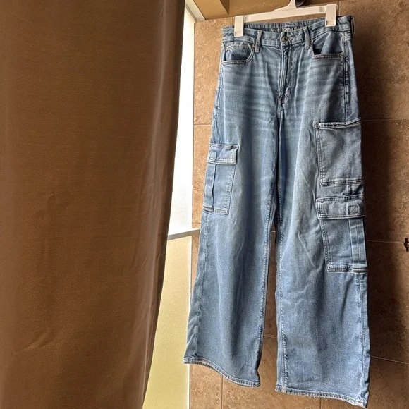 American Eagle Dreamy Drape Curvy Super High-Rise Baggy Wide Leg Jeans EUC Sz 10 - Picture 10 of 14